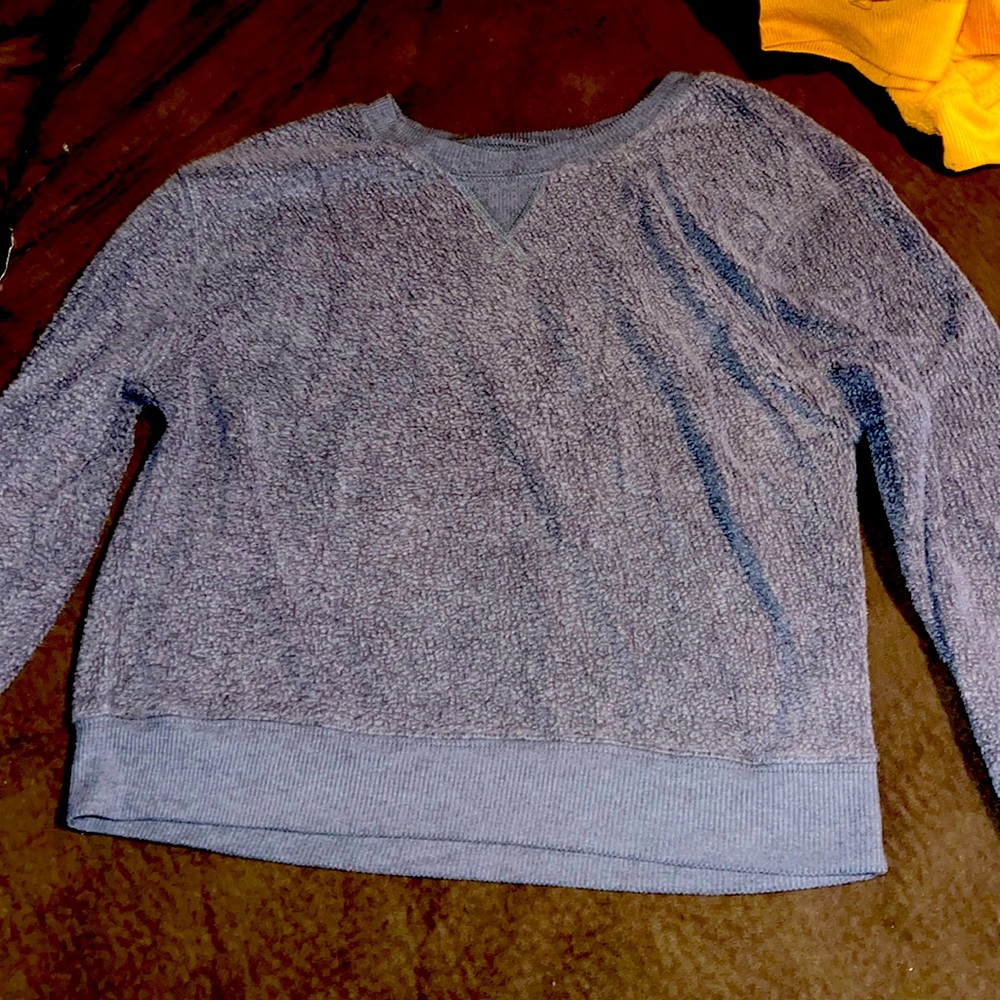 Dark gray long sleeve fuzzy pull over